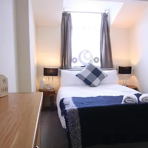  Holiday home Northgate Terrace With Parking