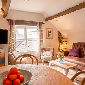  Apartment Pass The Keys Brand New! Cosy, Period Flat, Heart Of